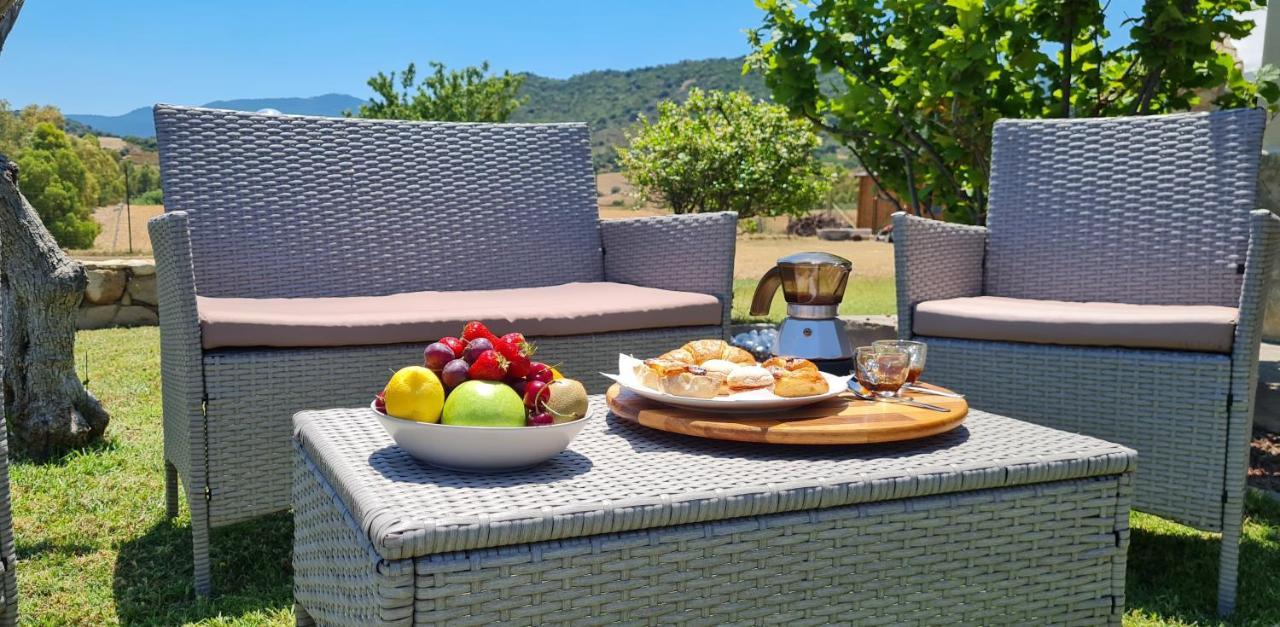 House Castiadas Tra Mare E Montagna 外观 照片