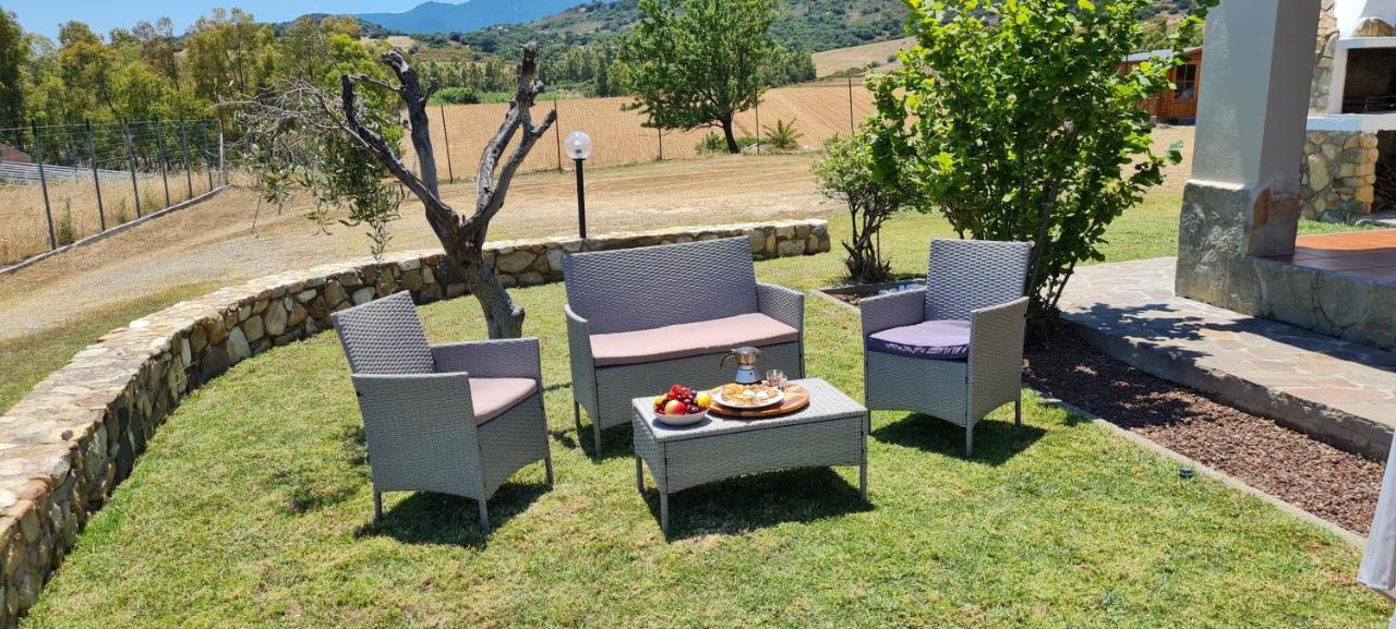 House Castiadas Tra Mare E Montagna 外观 照片